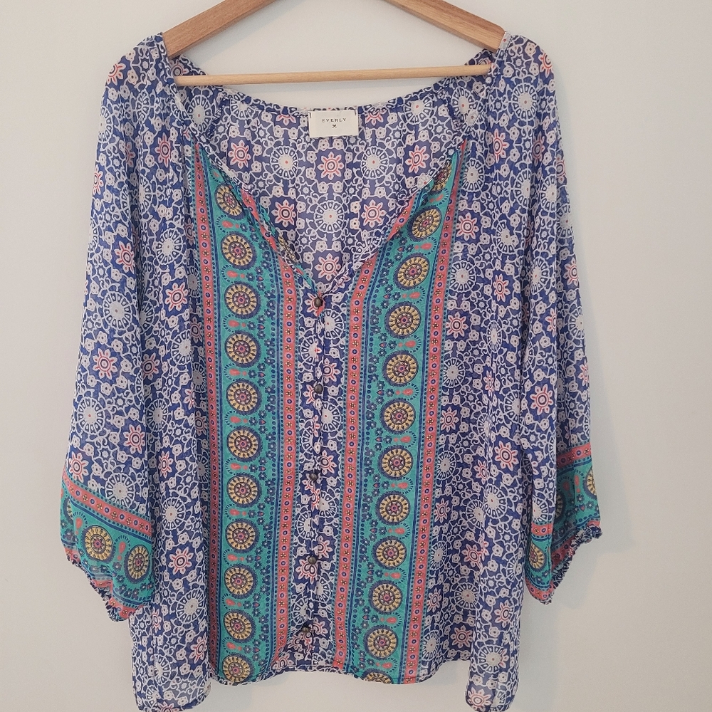 Everly Sheer Top Boho Flowy 3/4 sleeve Size large Multicolor